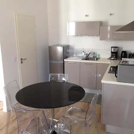 Apartment 40m2 Hyper Centre Avec Fibre Gratuite Rochefort (Charente-Maritime)